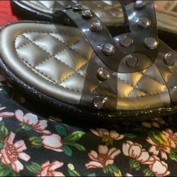 Beautiful rhinestone & Glitter Slide Sandals. Grey & Silver SO sparkly - Picture 4 of 7